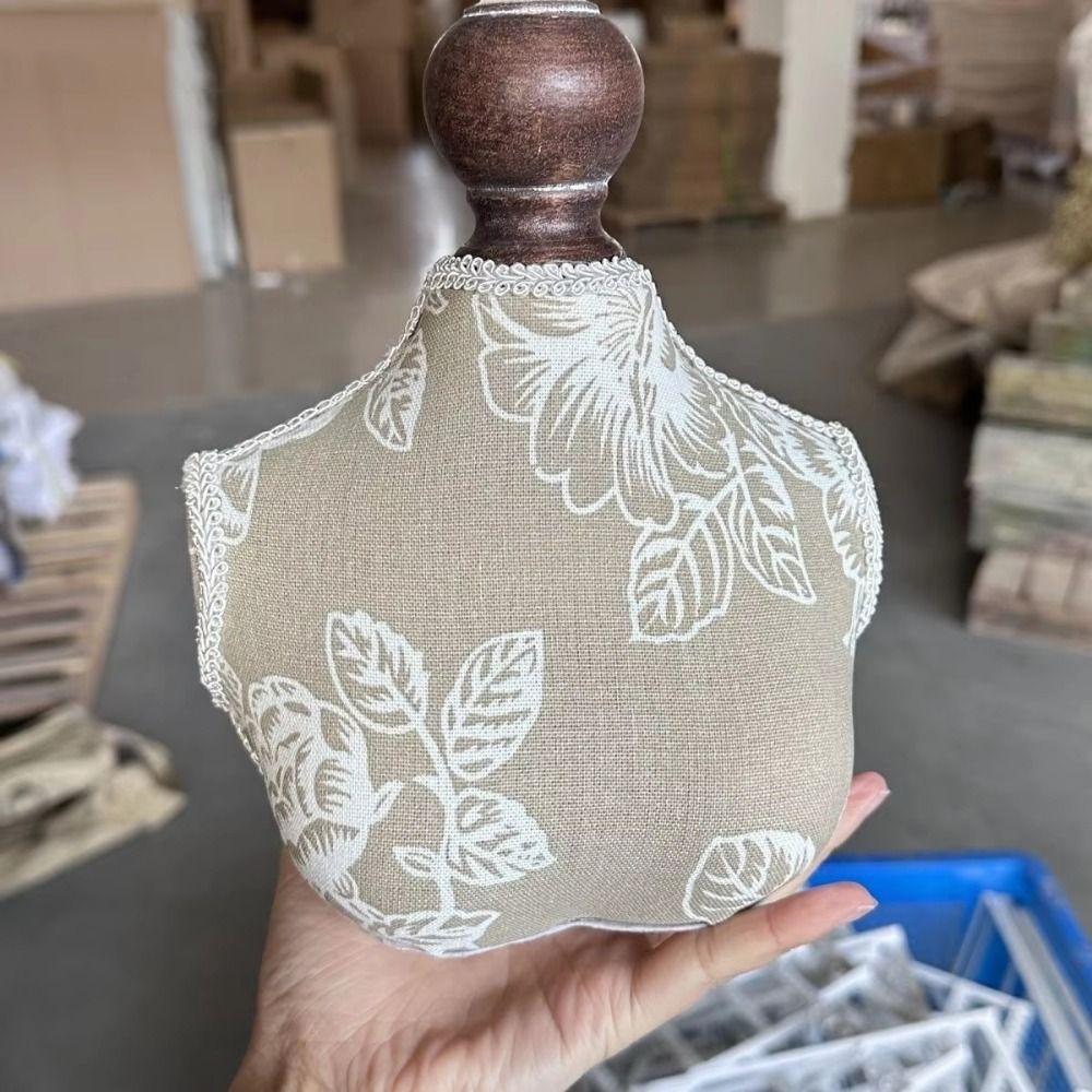 Flower pattern Jewelry Display Bust Model Vertical Pendant Chain Display Rack  Ornament