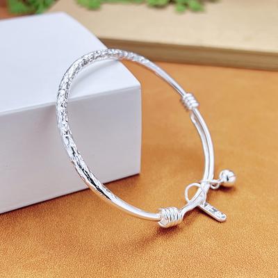 Zuyin 999,9 helles Gesicht Push-Pull-Stil auffälliges Hammermuster Silberarmband Damen gewickelte Seidenglocke Nationalstil Sicherheitsarmband einfach