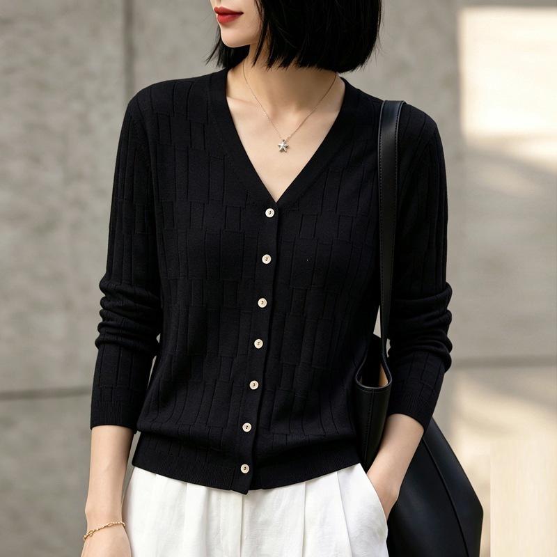 Spring/Autumn Korean V-neck Bamboo Texture Cardigan: Women's Long Sleeve Versatile Jacket