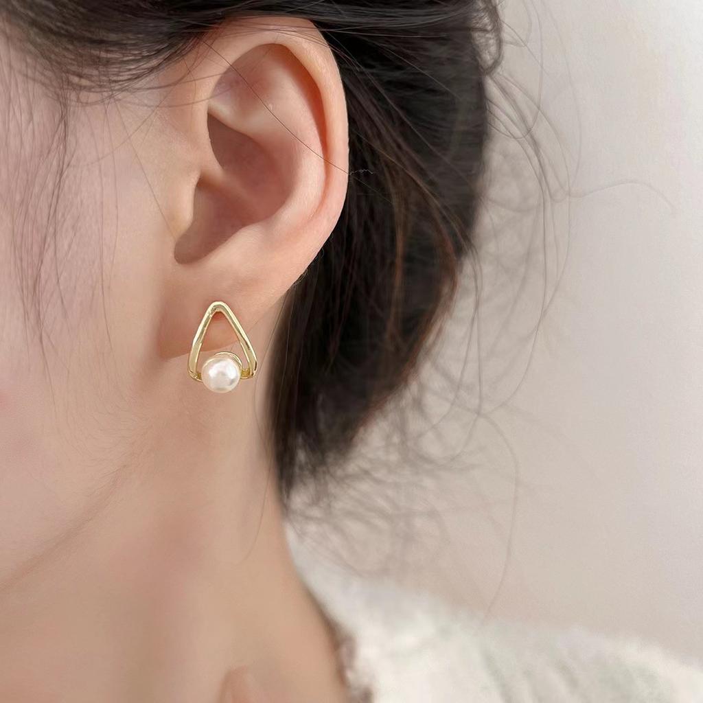 French Baroque Special-Shaped Pearl Pendant Earrings Women'S Niche Fashion Versatile Design Sense Knotted Earrings Earrings