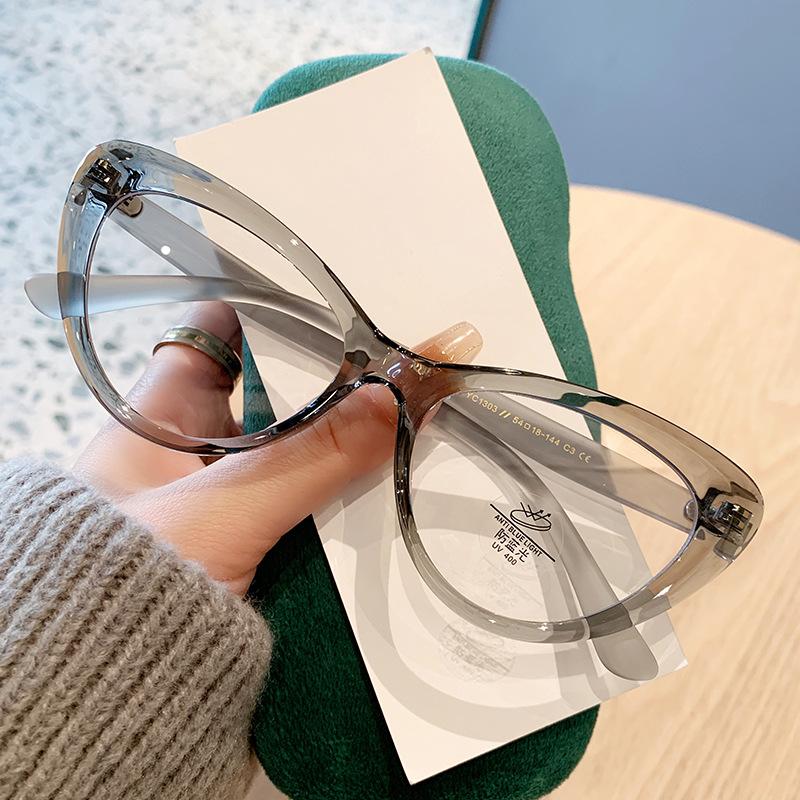 Fashion Ladies Cat Eye TR Frame Anti Blue Light Prescription Myopia Glasses Photochromic Custom Design