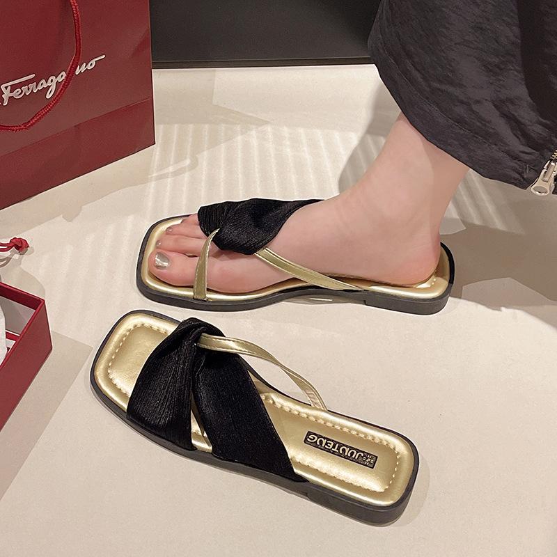 French flat-bottomed cool slippers women's shoes outer wear 2025 summer new fashion low-heeled fairy wind open-toed sandals