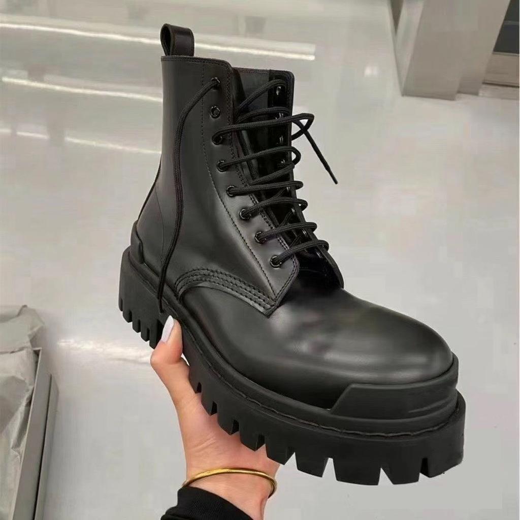 Herren Neue Herbst- und Winter Samt Dicksohlige Erhöhende Nischenmode Stiefel Lokomotiv-Tooling-Schuhe