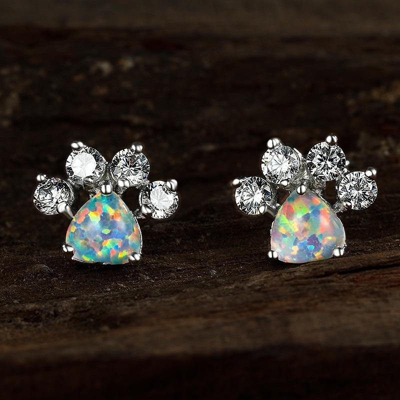 White Peach Heart Footprints Earrings Small Claws Earrings Fashionable Accessories