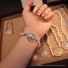 Vivienne Westwood Diamant Halskette & Ohrstecker Set – Modisches Pavé-Design