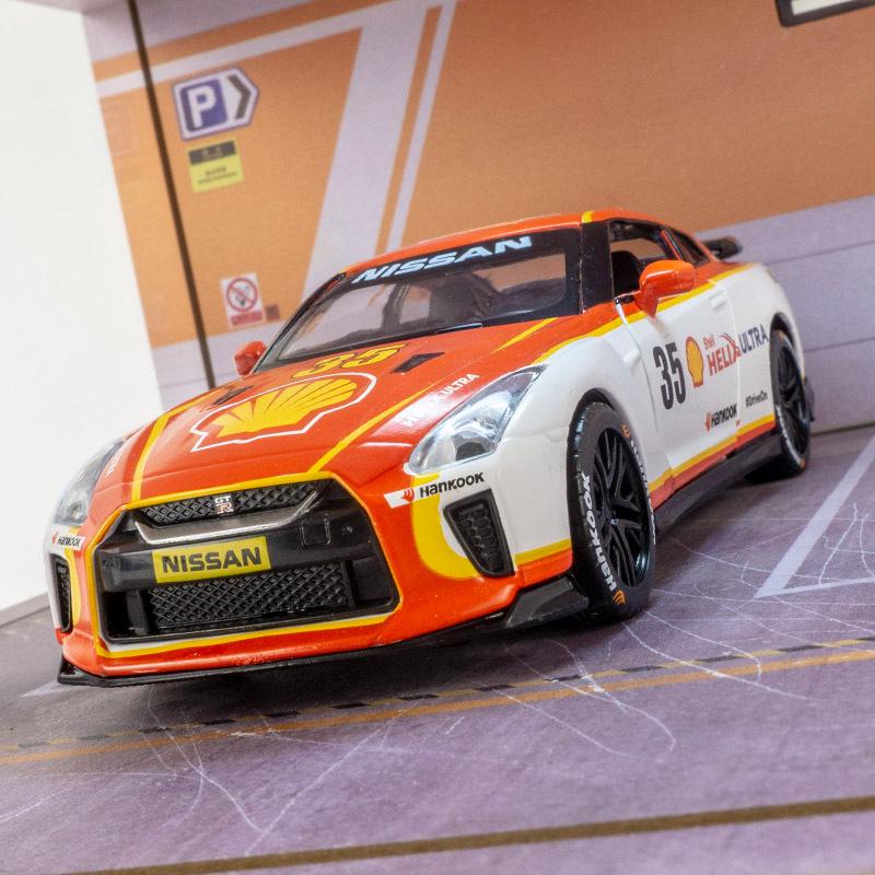 

Caipo 88469E Модель автомобиля из сплава Nissan GT-R со звуком и светом