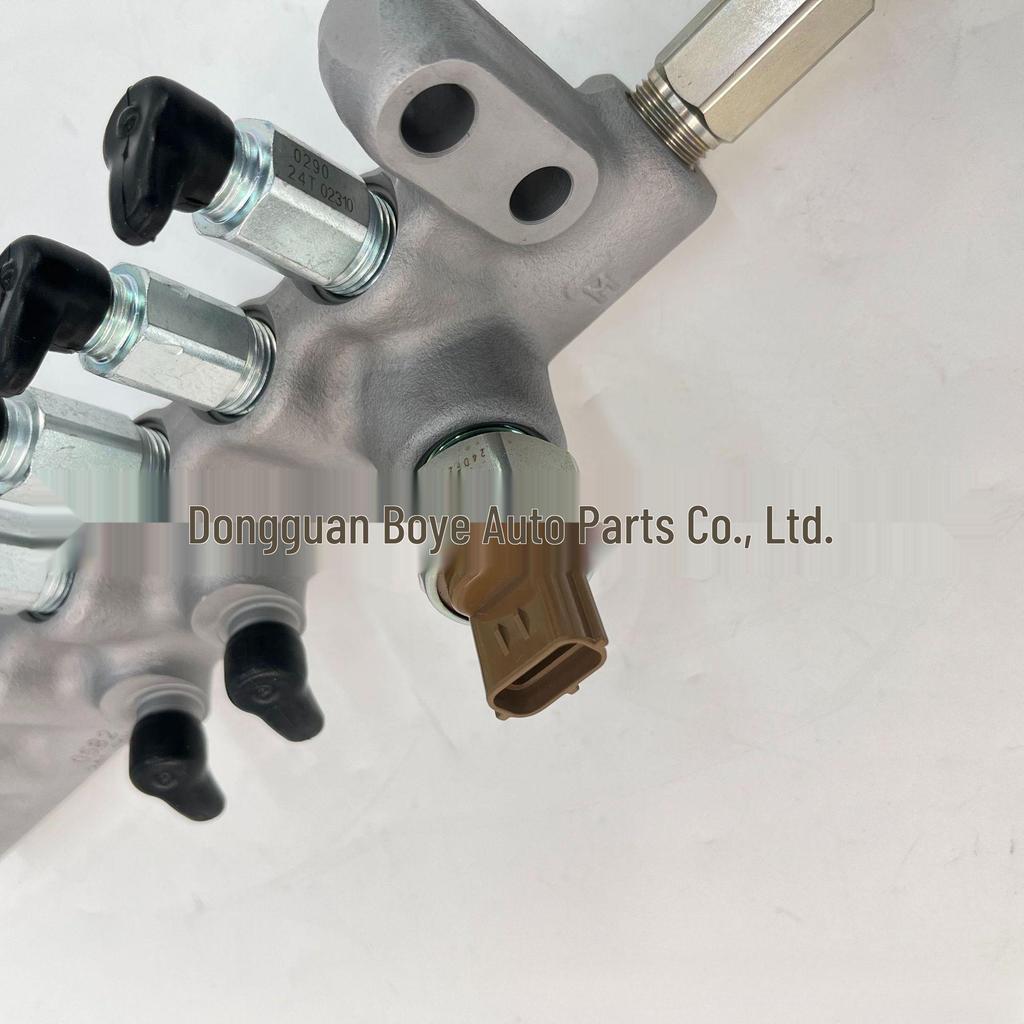 Common Rail Pipe for 6WG1/ZX670H-3 Engine, Part No. 095440-0582/8-97603121-0