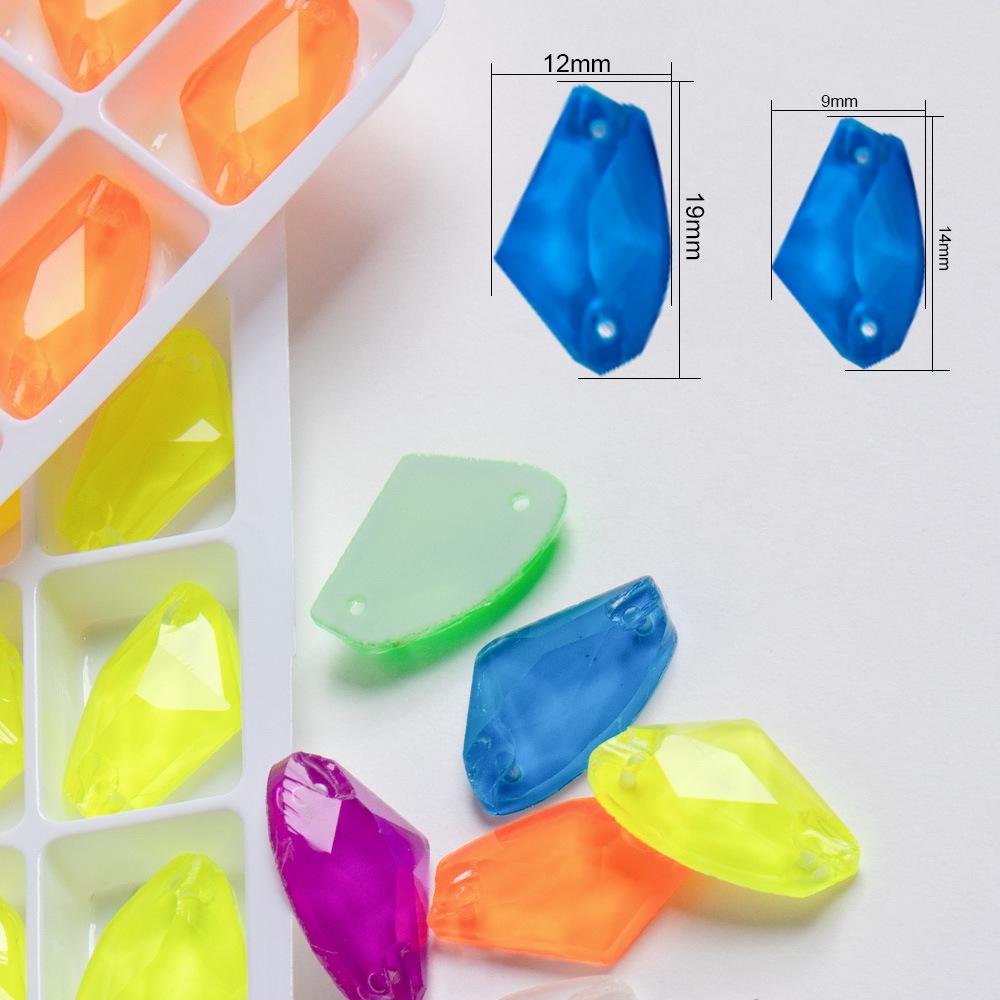 Weichen Fluorescent Double-Hole Flat-Bottomed Axe Glass Hand-Sewn Diamond Decoration Dopamine Color Diy Wedding Decoration Clothing Matching