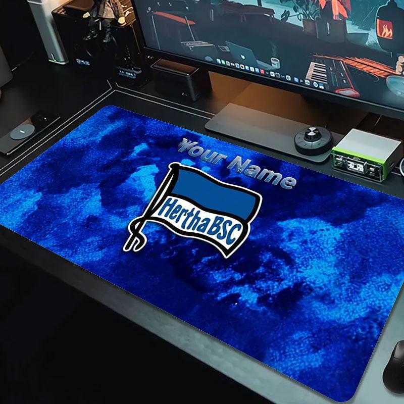 Hertha BSC Benutzerdefinierter Name Große Größe Mauspads Große Gaming Tischunterlage Rutschfest Laptop Tablet Großes Mauspads XXL Matte Mini-PC Spielmatte Mit Verriegeltem Rand