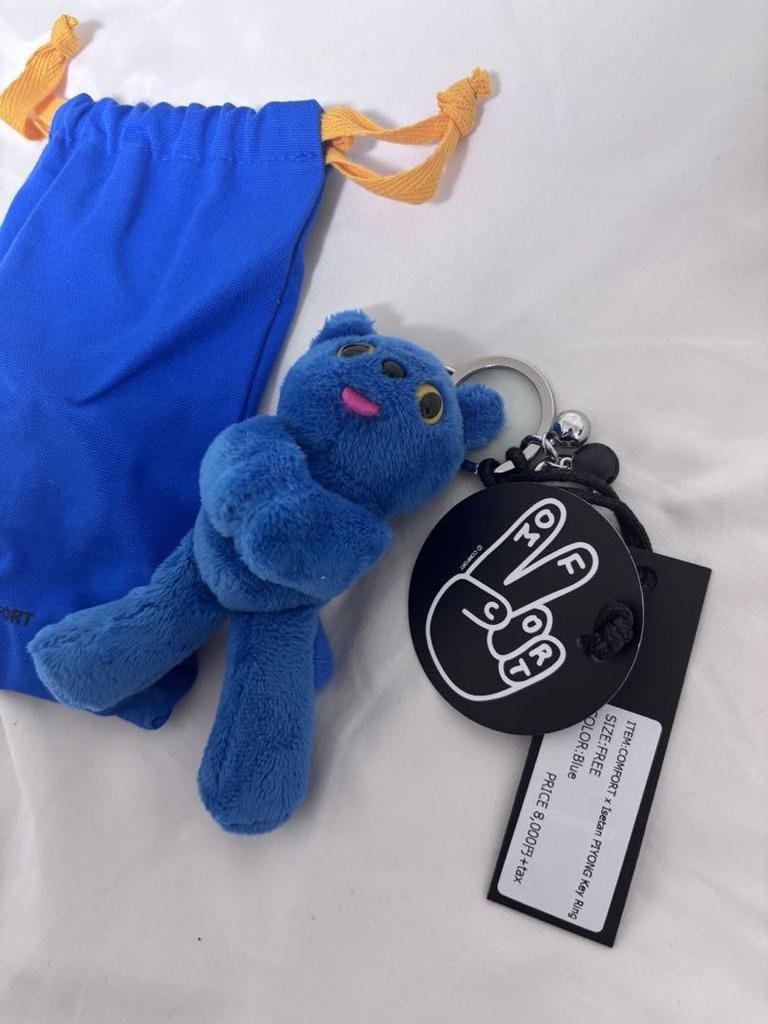 [USED] Isetan Exclusive! COMFORT PIYONG Key Ring, Blue Piyon