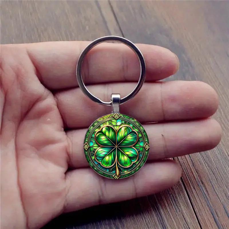 Retro vierblättriges Kleeblatt Zeit-Edelstein Schlüsselanhänger Schmuck
