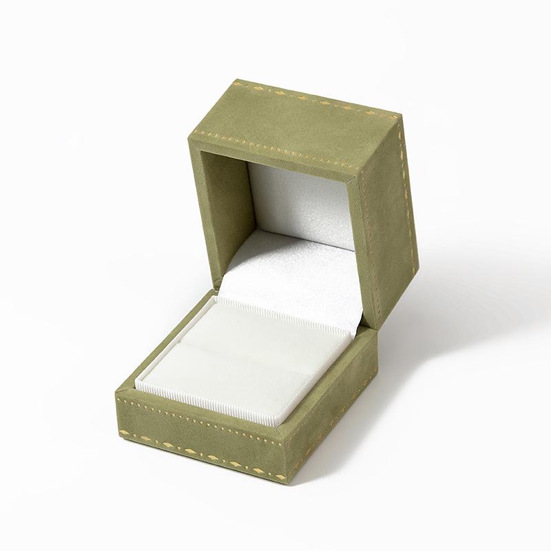 Luxurious Velvet Jewelry Box with Thickened Right-Angle Convex Edges for Rings, Pendants, and Bracelets