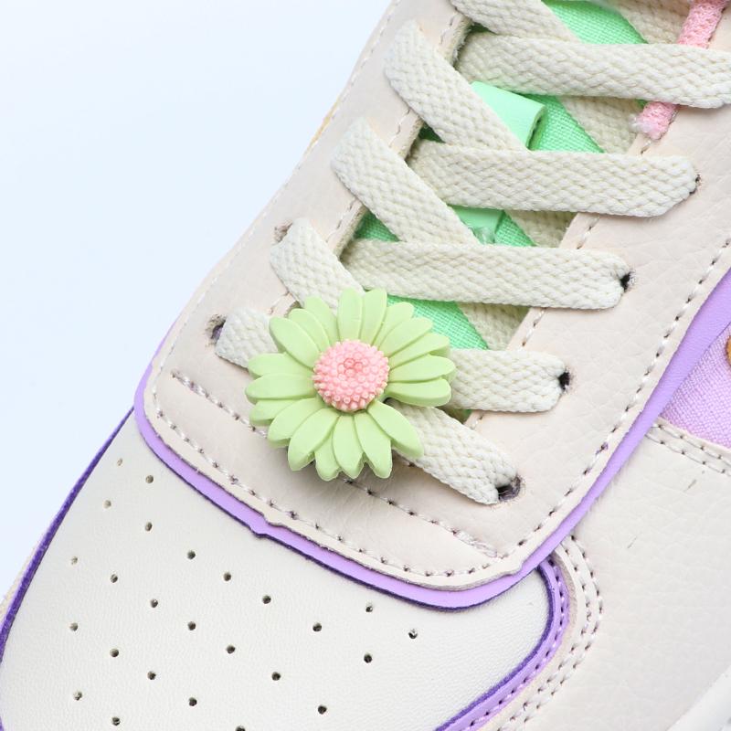 1 Pcs Chrysanthemum Sunflowers Shoes Charms Clip Little Daisy Flower Shoelaces Decoration Garden Shoe Accessories Buckle Women