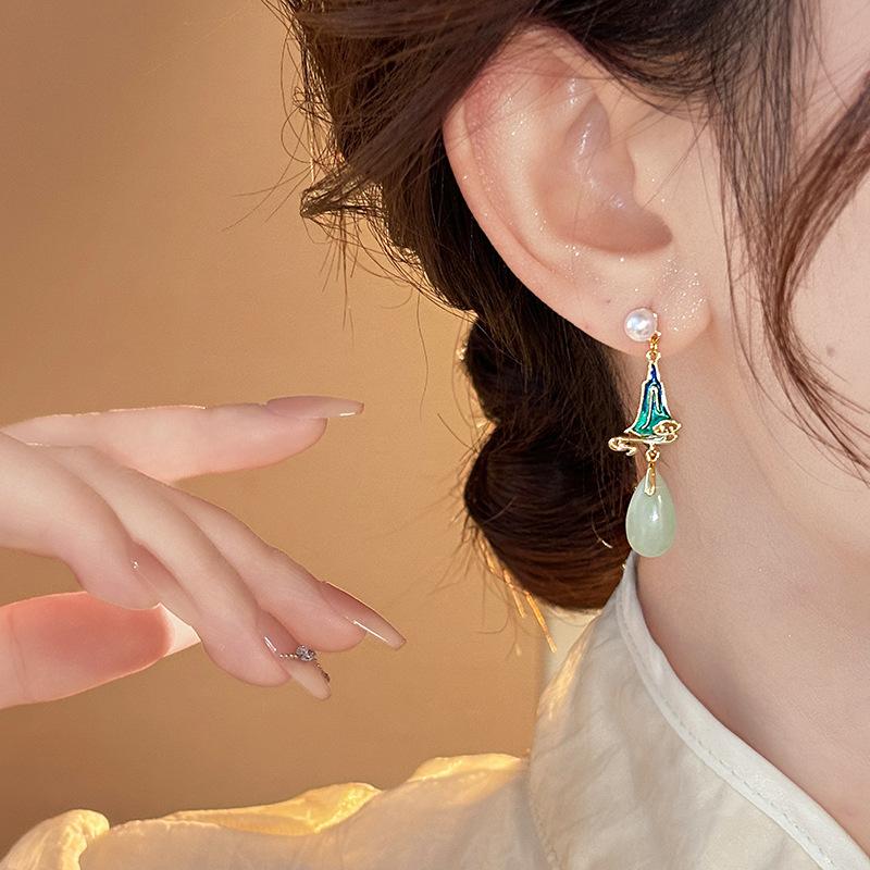 Pearl Dripping Oil Landscape Fringed Earrings New Chinese Light Luxury Stud Earrings High Sense Fashion Exquisite Temperament Earrings