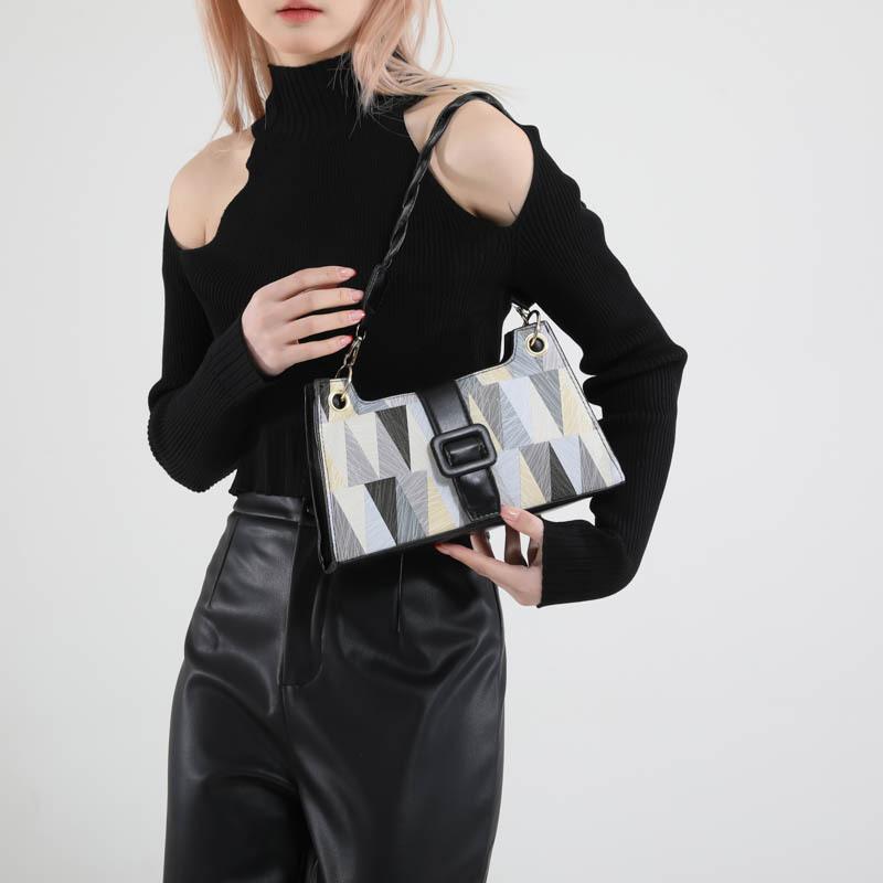 2025 New Popular Contrasting Color Small Bag Women's Autumn Casual Texture Messenger Bag Foreign Style Design Shoulder Small Square Bag