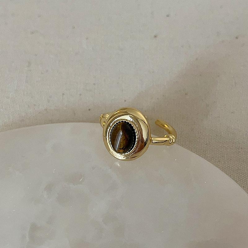 Niche High-End Tiger'S Eye Stone Fritillary Ring For Women'S Autumn And Winter Retro Light Luxury Fashion Temperament Versatile Ring Ring