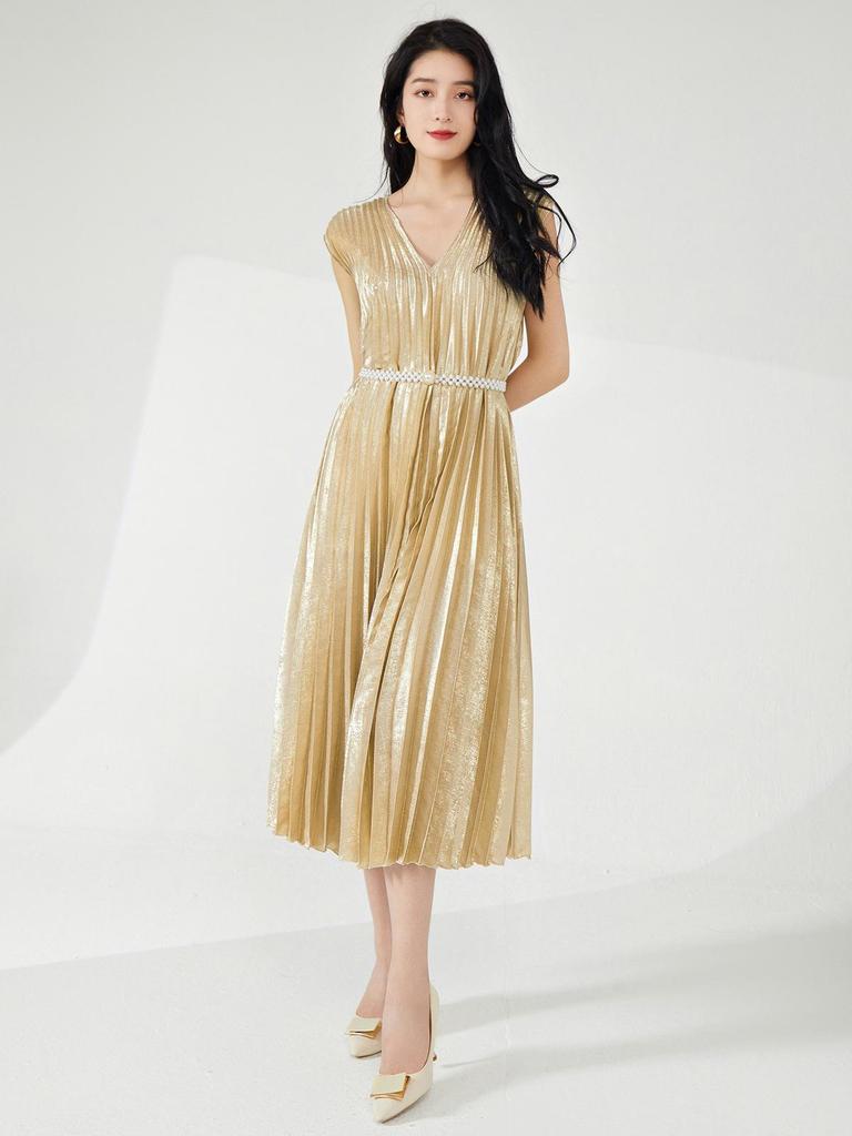 Miyake Skirt: Luxurious Textured Mid-Length Gold V-Neck Dress with Belly-Covering Loose Fit