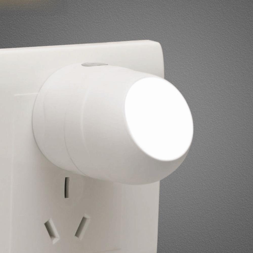 

Plug-in LED Night Light Sensor Activated Mini Bedside Lamp Auto on/Off Sensor Night Light Bedroom White Light