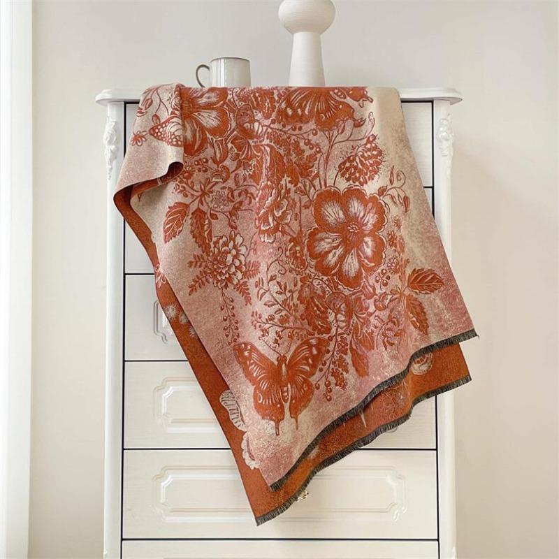 

Autumn and winter double-sided imitation cashmere thickened warm scarf ink painting butterfly flying simple and elegant air-conditioned room shawl 185x65cm оранжевый
