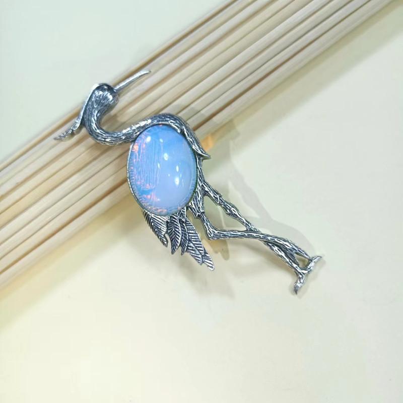Fairy Tale Animal Brooch Pendant In Purple Crystal And Agate For Fashion Lovers