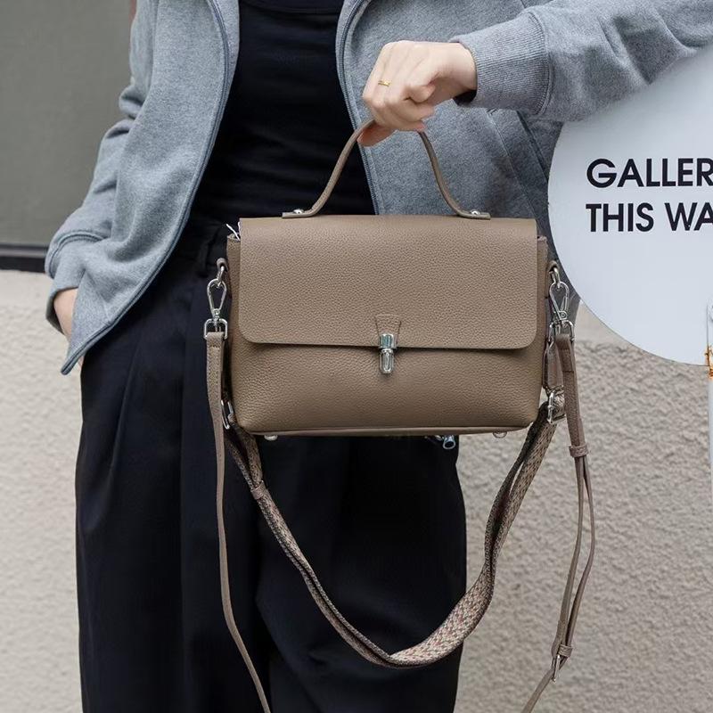 

Женская сумка Весна/Лето Модная женская сумка Изящная женская сумка через плечо Женская сумка через плечо 25 * 17 * 9CM