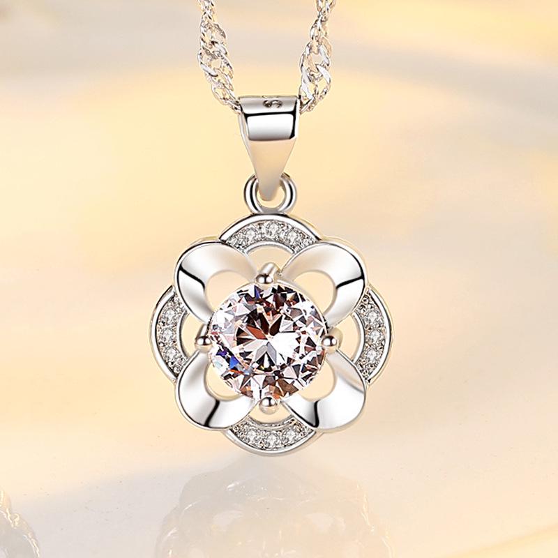 Blue Crystal Four-Leaf Clover Necklace - Four-Petal Flower Pendant