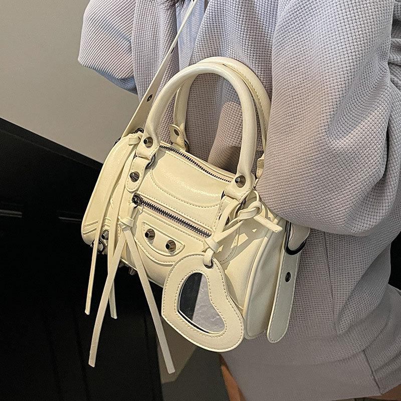 Wholesale Hot Sale Trend Casual Fashion Locomotive Style Portable Pillow Bag Personality Versatile Premium Messenger Bag Female