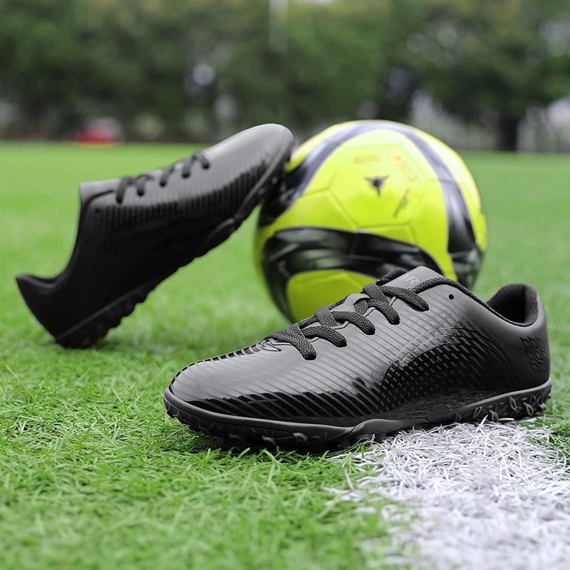 Cross-border New Student Football Shoes Professional Grass Training Shoes Non-slip Broken Nails Indoor Football Shoes Factory Straight Hair