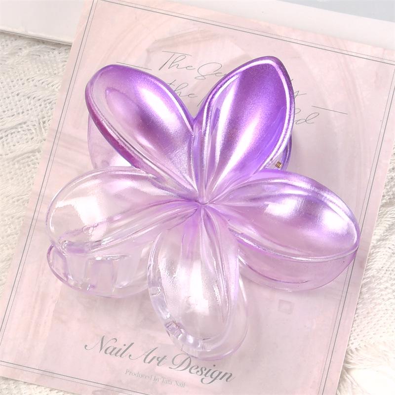 Frangipani Gradient Summer Shark Claw Clip: Beach Style Flower Updo Headwear.