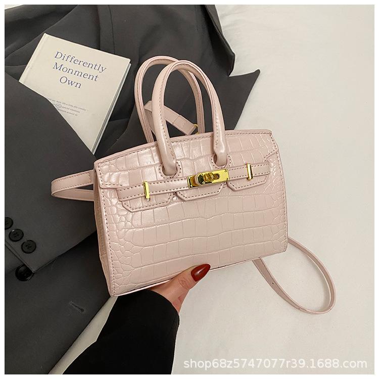 Holding a Crocodile Pattern Platinum Bag In Hand 2025 Summer New Korean Version of the Simple Casual Shoulder Bag High-end Crossbody Bag