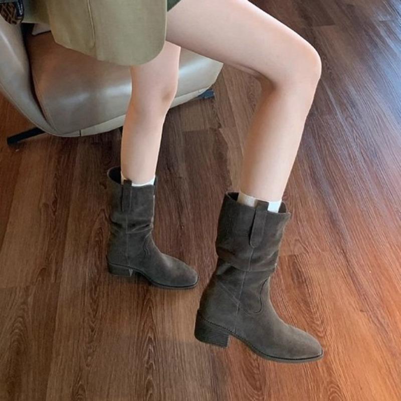 Western cowboy boots women's summer new retro pointed Maillard pleated piled boots medium tube thick heel short boots