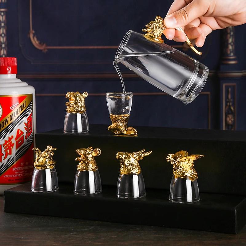 Set Decanter Vino Bianco Dodici Zodiaci Stile Cinese con 12 Bicchierini da Shot