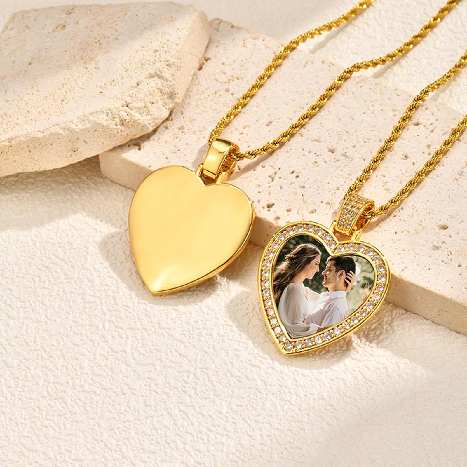 

Luxurious Zircon Heart-Shaped Pendant Necklace Customised With Photos Of Your Family And Friends Women s Custom Photos Jewelery
