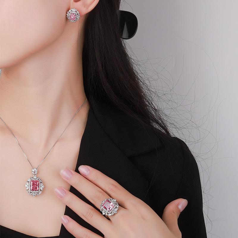 Jewelry High Carbon Diamond Ice Flower Cut Deep Pink Diamond Copper Inlay Premium Set 10 * 12-6 * 8