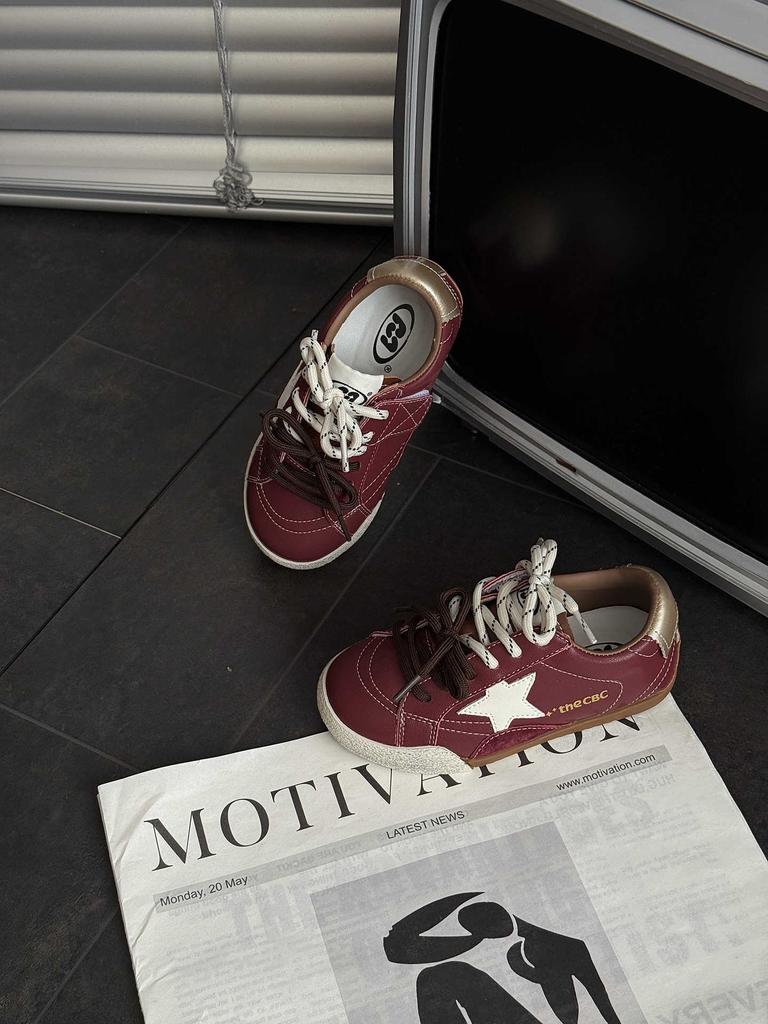 XSHX Dirty Star Board Shoes Star Star Same Wenzhou Classmate Autumn Velcro Design Sports Thin Bottom American Sports