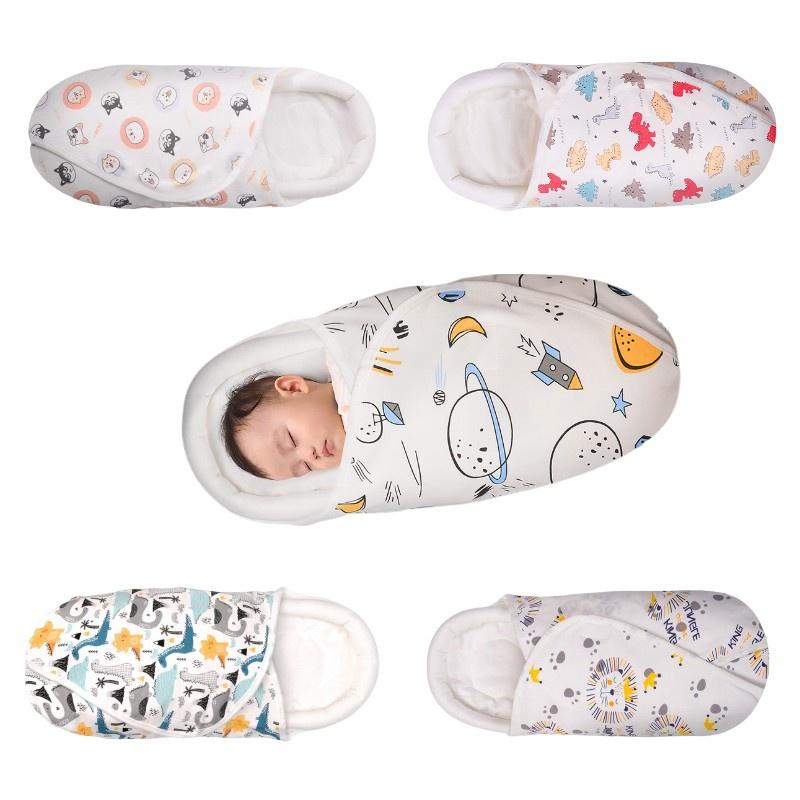 Babyschlafsack aus reiner Baumwolle mit Kopf- und Nackenschutz für Neugeborene, Dinosaurier-Print