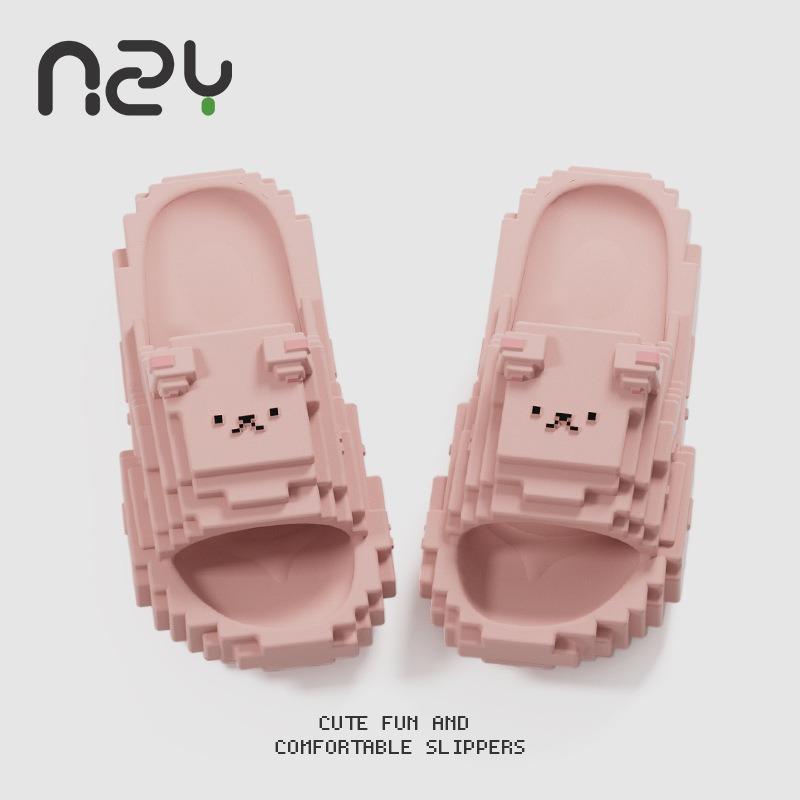 Building Block Pixel Bear Slippers Women's Summer New Thick Bottom Non-slip Bath Cartoon Cool Slippers Men