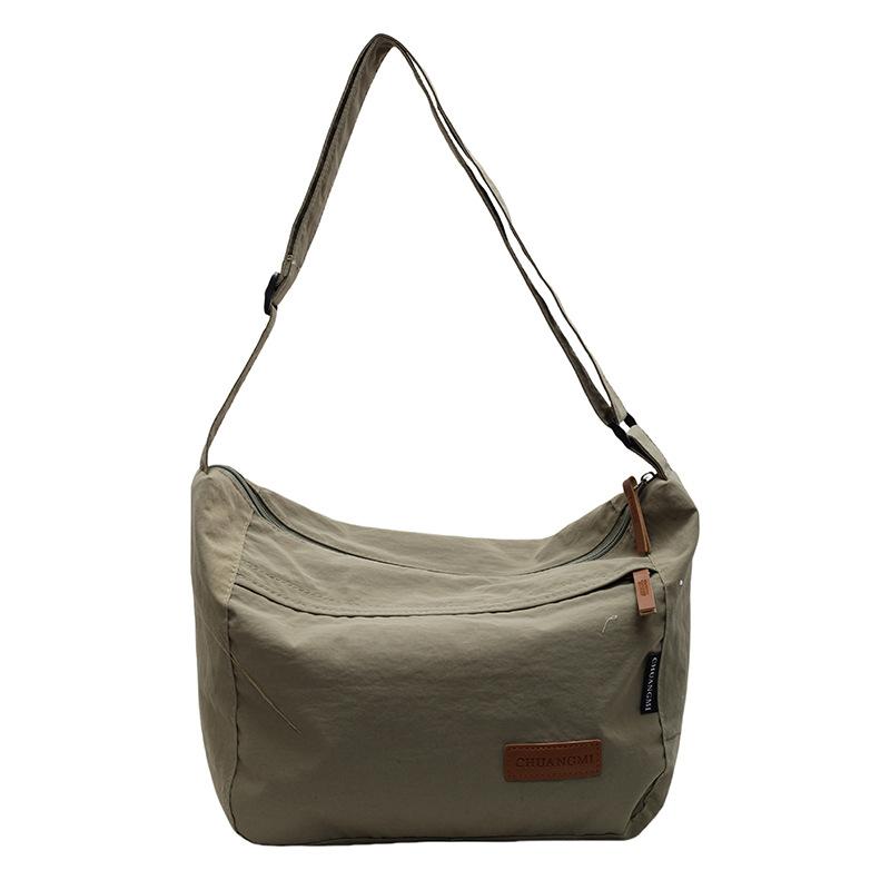 Japanese leisure lazy style student commuting tote bag large capacity simple solid color lightweight versatile messenger bag female