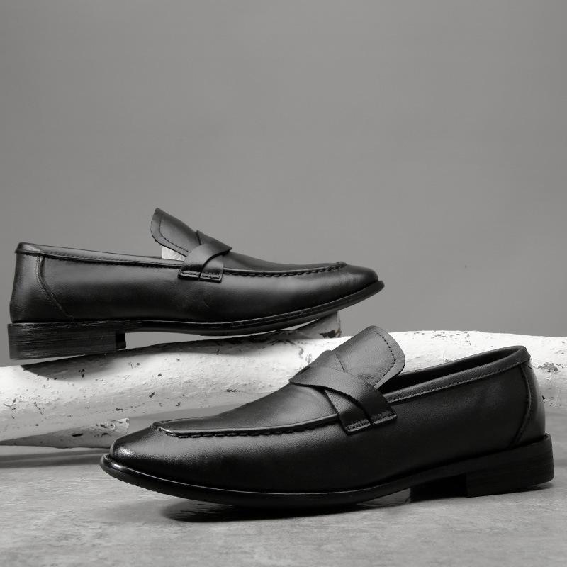 2025 direct supply new casual men's shoes British style business dress pointed leather shoes fashion men's loafers