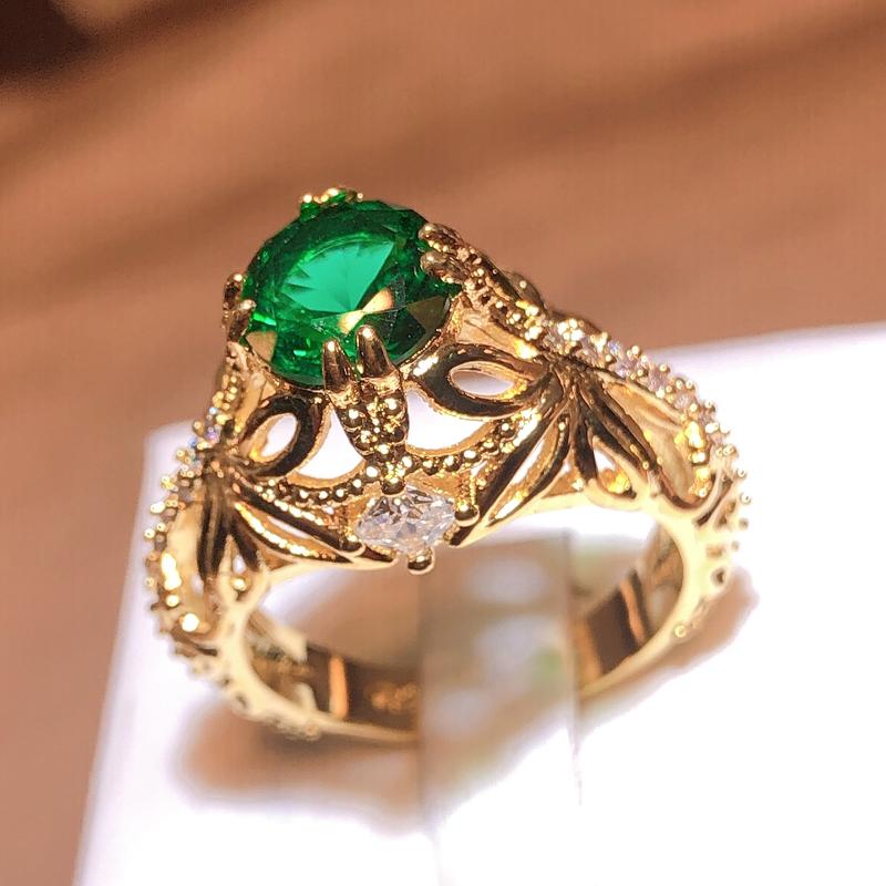 New Vintage Emerald Zirconia Hollow Ring Female Party Birthday Fashion Jewelry Gift