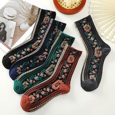 5 Pairs of Women's Spring and Autumn Retro New Casual All Match Small Flower Tube Socks