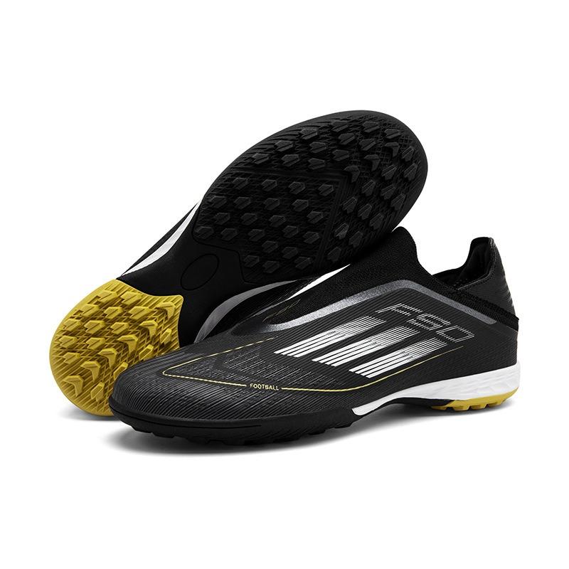 Nové kopačky na mistrovství světa Kolíky Přírodní tráva Zlomené kolíky Pánské a dámské tréninkové boty Profesionální soutěž