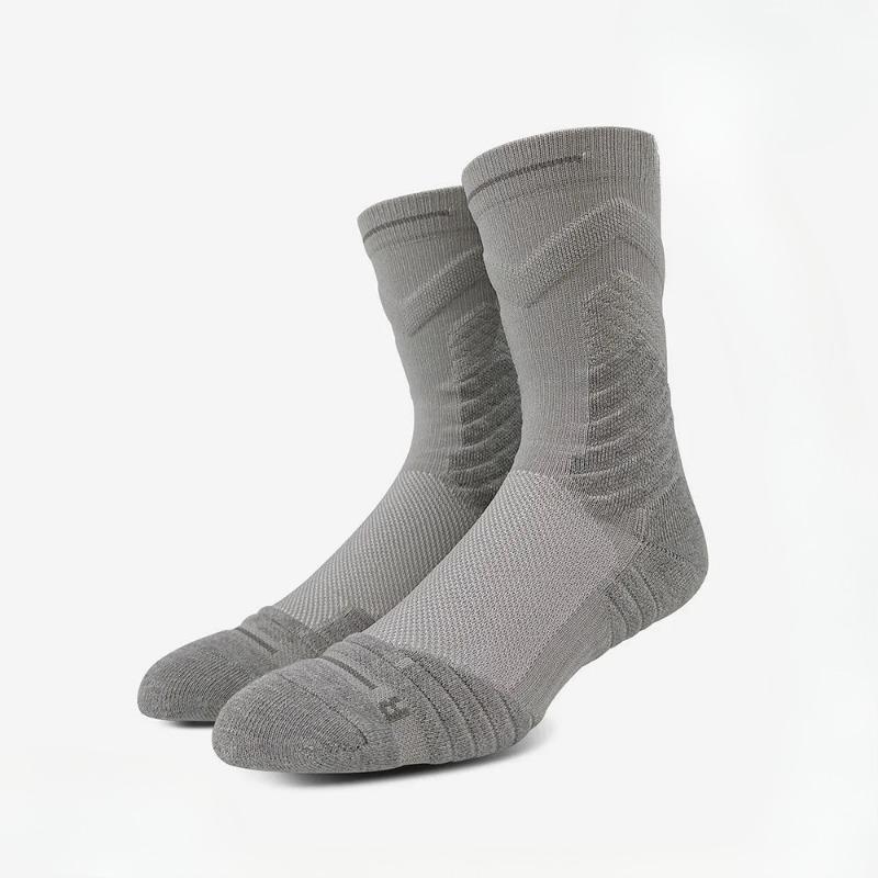 Men's Summer Deodorizing Sweat Absorbing Breathable Sports Basketball Combat Professional Running Stockings