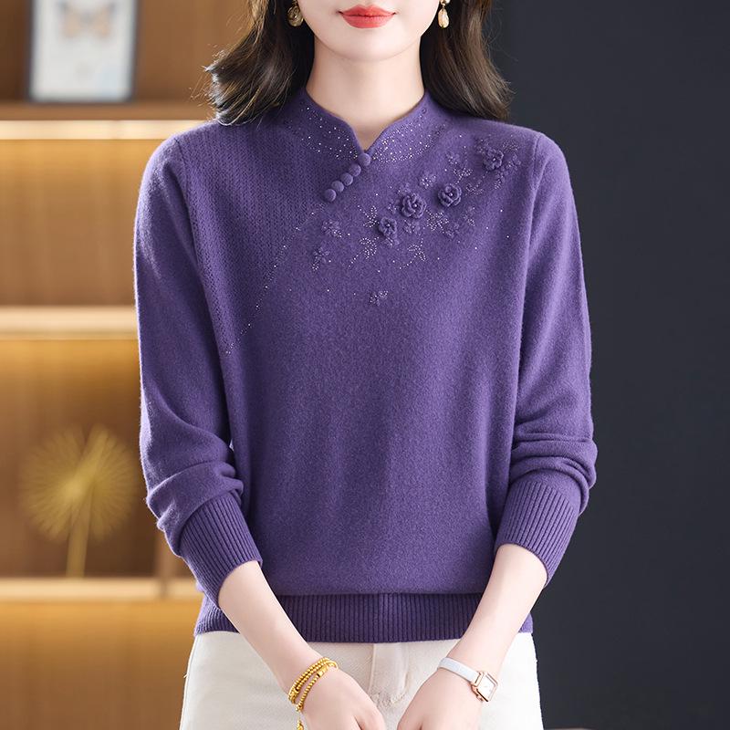 Mom's Stylish 100% Wool Winter Sweater - Elegant Chinese Design for Middle-Aged and Elderly Women