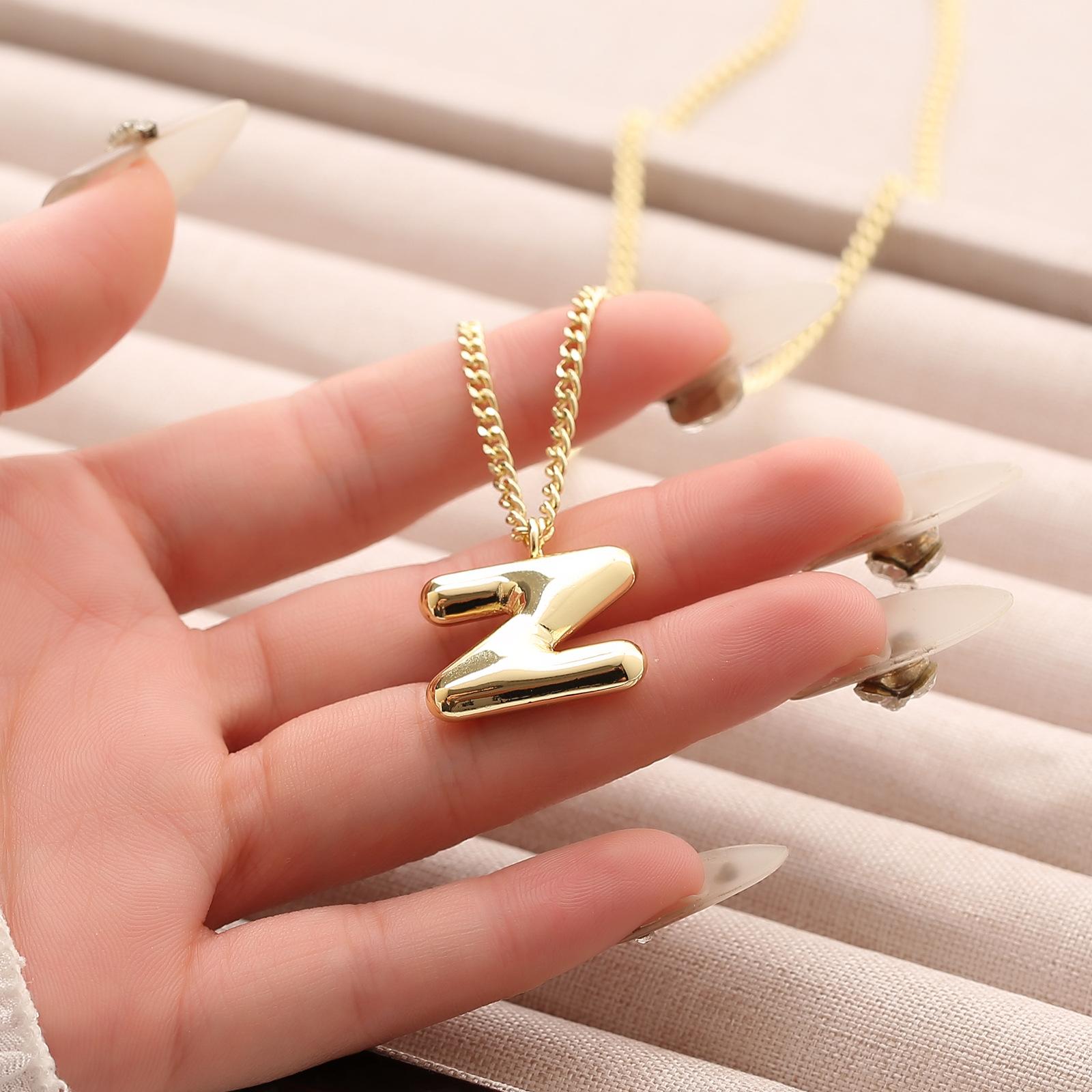 

Глянцевая буква медный кулон популярные аксессуары ювелирные изделия универсальный новый ожерелье мода