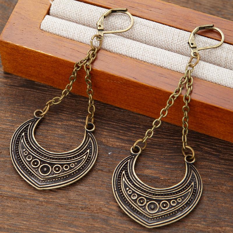 Vintage Trendy Carved Pattern Chain Geometric Pendant Earrings, Women's Personalized Ethnic Style Holiday Accessories