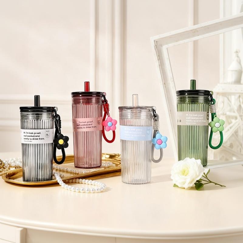700Ml Large Capacity Summer Plastic Straw Cup Leak Proof With Flower Pendant Lid Rope Transparent