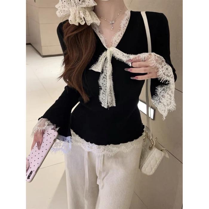 Women s Slim-Fit Lace Patchwork V-Neck Knit Top for Autumn/Winter XL