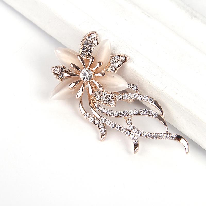 

Alloy Cat Eye Flower Brooch - Stylish Ladies Corsage Badge