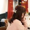 Korean Celebrity Pearl Hairpin: Elegant Shark Clip for Women